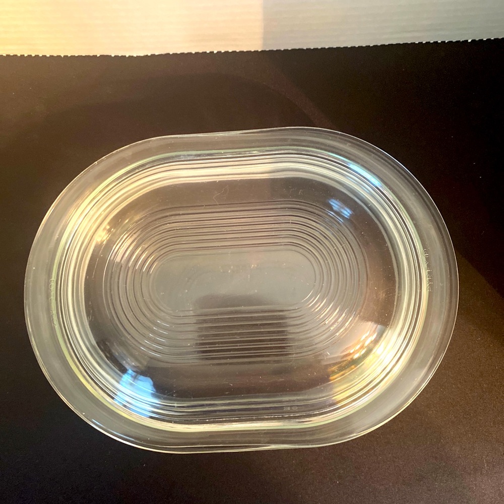 Pyrex casserole dish/Refrigerator Dish